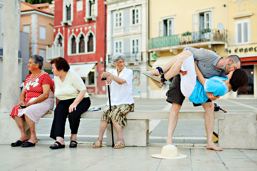JuneBug-Weddings-Samo-Rovan-Destination-Wedding-Photographer-Best-of-the-Best-Honorable-Mention-Hilarious-Engagement-Photos